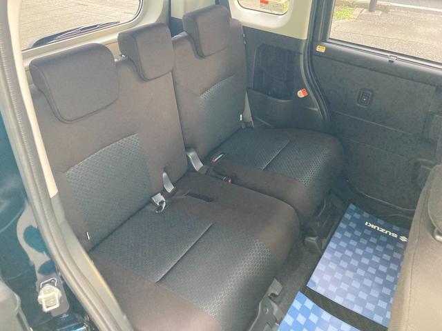 【リアシート】左右別々にリクライニングが出来ます♪