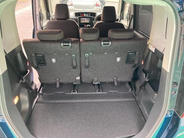 【ラゲッジルーム】シートを倒せば長い荷物や大きな荷物も積むことが可能☆