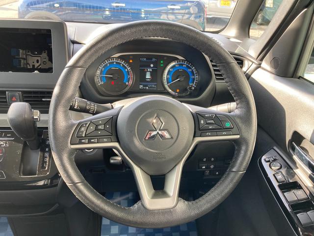 デリカミニ Ｇ　プレミアム　衝突被害軽減ブレーキ　リヤパーキングセンサー　デジタルルームミラー　バックアイカメラ　全方位モニター　ロールサンシェード　電動パーキングブレーキ　スマートキー　キーレスプッシュスタート（5枚目）