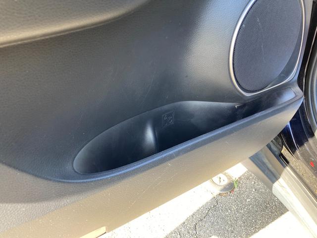 ハリアー エレガンス 衝突被害軽減ブレーキ ナビゲーション バックアイカメラ ETC 電動パーキングブレーキ スマートキー キーレスプッシュスタート フルオートエアコン パワーウィンドウ 電動格納ドアミラー(38枚目)