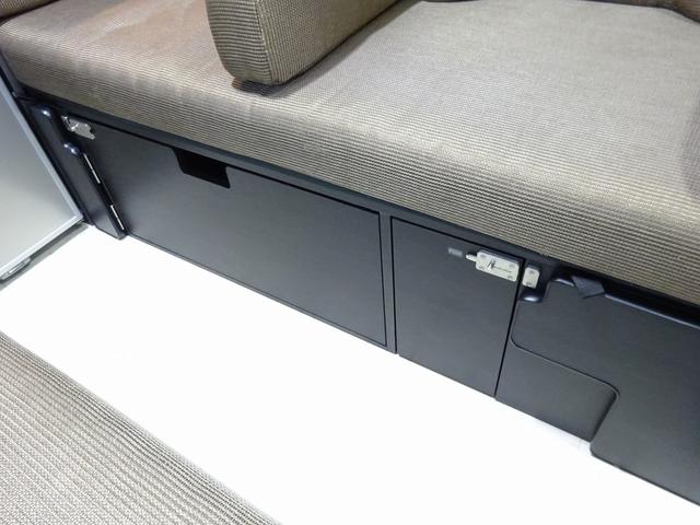 ハイエースワゴン 　キャンピングカー　キャブコン　ハイエース　ＲＶトラスト　Ｃ－ＬＨ　家庭用エアコン　ＦＦヒーター　１５００Ｗインバーター　ツインサブバッテリー　冷蔵庫　レンジ　シンク　ナビ　バックカメラ　ＥＴＣ２．０（68枚目）