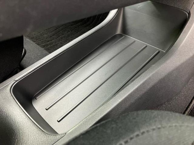 オーラ ニスモ　新品タイヤ／社外　９インチ　ＳＤナビ／インテリジェントルームミラー／エマージェンシーブレーキ／アラウンドビューモニター／車線逸脱防止支援システム／シート　ハーフレザー／ヘッドランプ　ＬＥＤ　ＤＶＤ再生（32枚目）