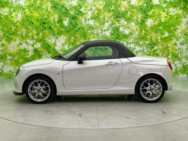 コペン ２０ｔｈアニバーサリーエディション　新品タイヤ／社外　ナビ／シートヒーター　前席／シート　合皮／ヘッドランプ　ＬＥＤ／Ｂｌｕｅｔｏｏｔｈ接続／ＥＴＣ／ＥＢＤ付ＡＢＳ／横滑り防止装置／フルセグＴＶ／ＤＶＤ／ターボ／衝突安全ボディ（2枚目）