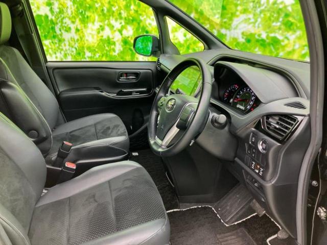 ヴォクシー ＺＳキラメキ３　新品タイヤ／保証書／純正　１０インチ　メモリーナビ／フリップダウンモニター　純正　１２．１インチ／トヨタセーフティセンス／両側電動スライドドア／車線逸脱防止支援システム　衝突被害軽減システム　ドラレコ（4枚目）