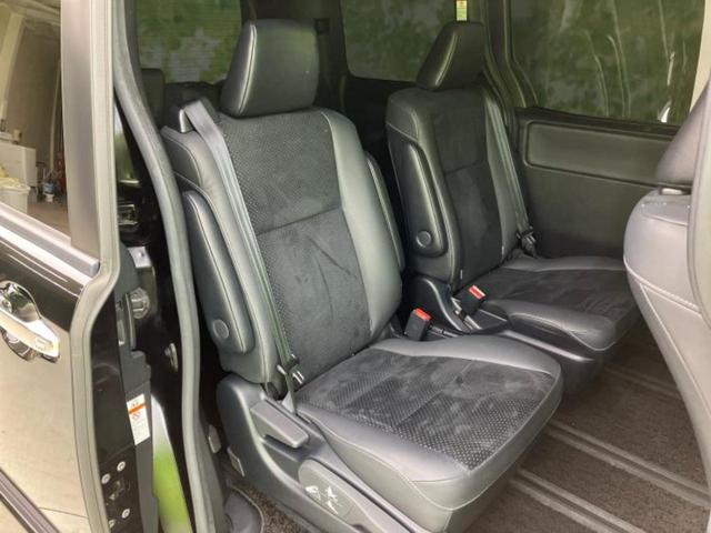 ヴォクシー ＺＳキラメキ３　新品タイヤ／保証書／純正　１０インチ　メモリーナビ／フリップダウンモニター　純正　１２．１インチ／トヨタセーフティセンス／両側電動スライドドア／車線逸脱防止支援システム　衝突被害軽減システム　ドラレコ（6枚目）