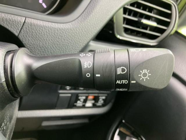 ヴォクシー ＺＳキラメキ３　新品タイヤ／保証書／純正　１０インチ　メモリーナビ／フリップダウンモニター　純正　１２．１インチ／トヨタセーフティセンス／両側電動スライドドア／車線逸脱防止支援システム　衝突被害軽減システム　ドラレコ（17枚目）