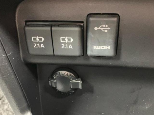 ヴォクシー ＺＳキラメキ３　新品タイヤ／保証書／純正　１０インチ　メモリーナビ／フリップダウンモニター　純正　１２．１インチ／トヨタセーフティセンス／両側電動スライドドア／車線逸脱防止支援システム　衝突被害軽減システム　ドラレコ（40枚目）