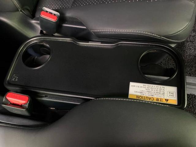 ヴォクシー ＺＳキラメキ３　新品タイヤ／保証書／純正　１０インチ　メモリーナビ／フリップダウンモニター　純正　１２．１インチ／トヨタセーフティセンス／両側電動スライドドア／車線逸脱防止支援システム　衝突被害軽減システム　ドラレコ（42枚目）