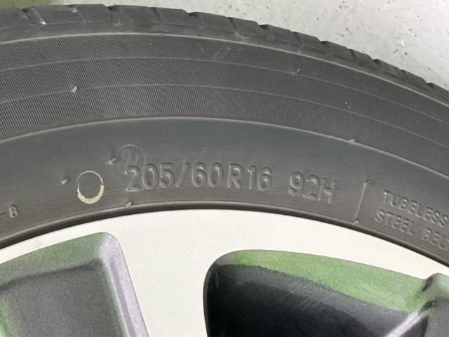 ヴォクシー ＺＳキラメキ３　新品タイヤ／保証書／純正　１０インチ　メモリーナビ／フリップダウンモニター　純正　１２．１インチ／トヨタセーフティセンス／両側電動スライドドア／車線逸脱防止支援システム　衝突被害軽減システム　ドラレコ（50枚目）