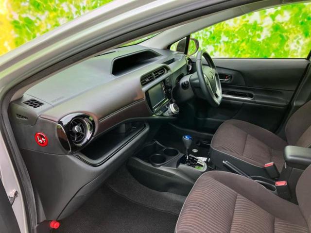 アクア Ｇ　新品タイヤ／純正　ＳＤナビ／シートヒーター　前席／Ｂｌｕｅｔｏｏｔｈ接続／ＥＴＣ／ＥＢＤ付ＡＢＳ／横滑り防止装置／クルーズコントロール／バックモニター／ワンセグＴＶ／衝突安全ボディ／パワーウインドウ（6枚目）