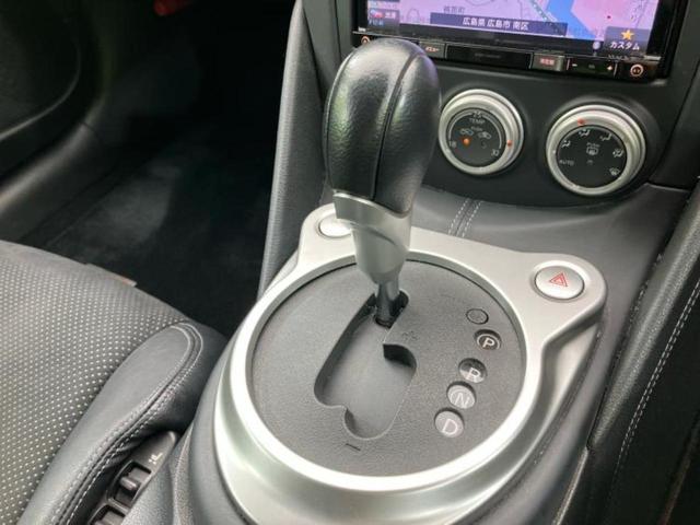 フェアレディZ バージョンT 社外 SDナビ/シートヒーター/シート ハーフレザー/ヘッドランプ HID/ETC/EBD付ABS/横滑り防止装置/フルセグTV/エアバッグ 運転席/エアバッグ 助手席/エアバッグ サイド 電動シート(16枚目)