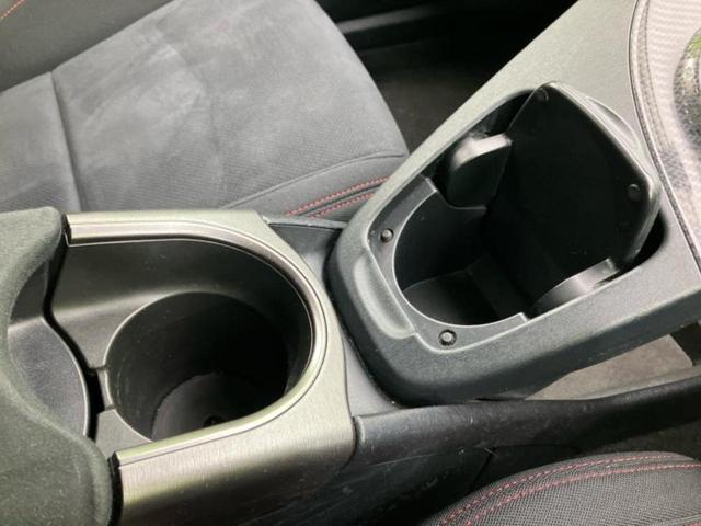 プリウス ＳツーリングセレクションＧｓ　保証書／社外　８インチ　ＳＤナビ／ヘッドランプ　ＨＩＤ／ＥＴＣ／ＥＢＤ付ＡＢＳ／横滑り防止装置／アイドリングストップ／フルセグＴＶ／エアバッグ　運転席／エアバッグ　助手席／エアバッグ　サイド（34枚目）