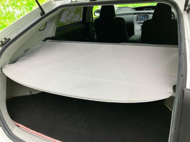 プリウス ＳツーリングセレクションＧｓ　保証書／社外　８インチ　ＳＤナビ／ヘッドランプ　ＨＩＤ／ＥＴＣ／ＥＢＤ付ＡＢＳ／横滑り防止装置／アイドリングストップ／フルセグＴＶ／エアバッグ　運転席／エアバッグ　助手席／エアバッグ　サイド（41枚目）