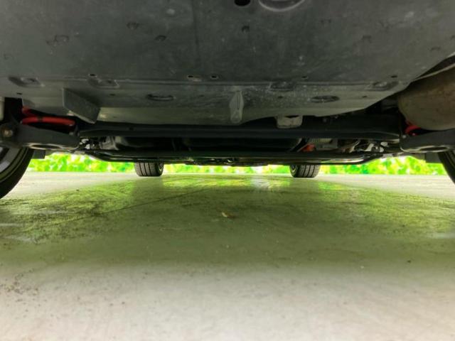 プリウス ＳツーリングセレクションＧｓ　保証書／社外　８インチ　ＳＤナビ／ヘッドランプ　ＨＩＤ／ＥＴＣ／ＥＢＤ付ＡＢＳ／横滑り防止装置／アイドリングストップ／フルセグＴＶ／エアバッグ　運転席／エアバッグ　助手席／エアバッグ　サイド（45枚目）