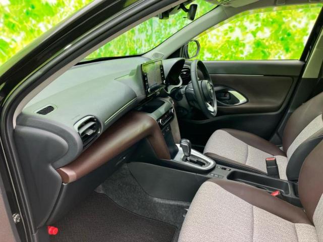 ヤリスクロス Z 新品タイヤ/ディスプレイオーディオ+ナビ/衝突安全装置/シートヒーター/車線逸脱防止支援システム/シート ハーフレザー/ヘッドランプ LED/ETC/EBD付ABS/横滑り防止装置 バックカメラ(6枚目)
