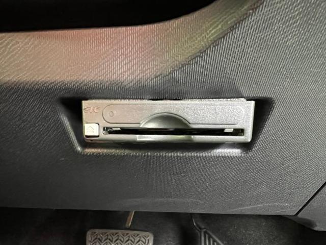 Sスタイルブラック 純正 メモリーナビ/衝突安全装置/シートヒーター 運転席/車線逸脱防止支援システム/Bluetooth接続/ETC/EBD付ABS/横滑り防止装置/アイドリングストップ/バックモニター/ワンセグTV(13枚目)