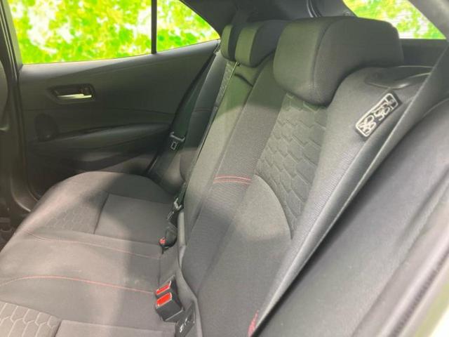 WECARSでは各商談席に大型モニターをご用意しております!見やすい大画面でゆったりと全国の在庫をご覧いただけます!是非ご来店お待ちしております!