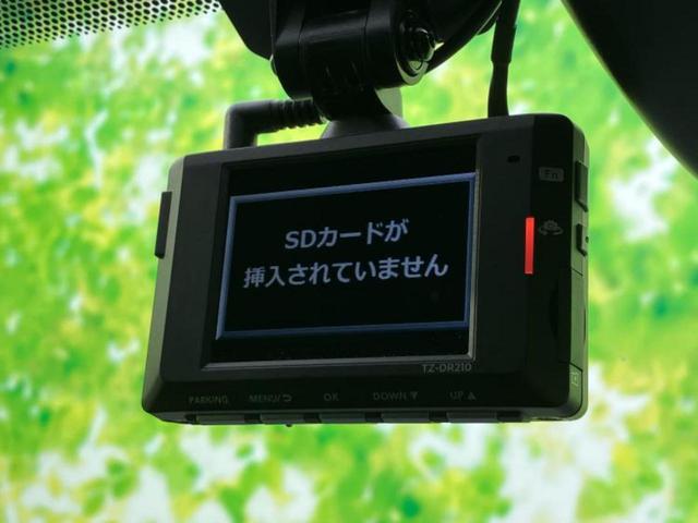 WECARSの展示場では実際に見て、触ってお車をお選びいただけます!知識の豊富な営業スタッフが様々なカーライフをご提案いたします!