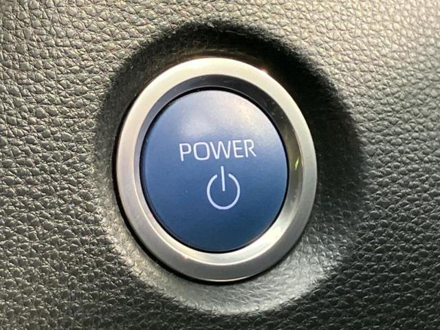 WECARSの展示場では実際に見て、触ってお車をお選びいただけます!知識の豊富な営業スタッフが様々なカーライフをご提案いたします!