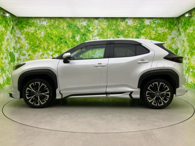 ヤリスクロス 4WD Z 純正エアロ/ディスプレイオーディオ+ナビ8インチ/デジタルインナーミラー/衝突安全装置/シートヒーター/パノラミックビューモニター/車線逸脱防止支援システム/シート ハーフレザー 衝突被害軽減システム(2枚目)