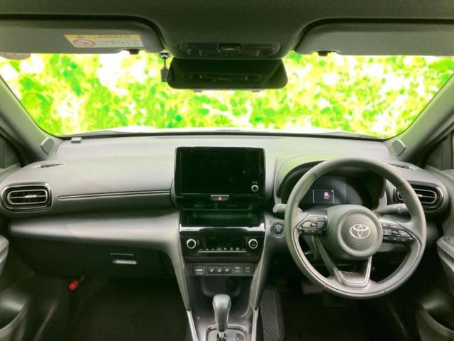 ヤリスクロス 4WD Z 純正エアロ/ディスプレイオーディオ+ナビ8インチ/デジタルインナーミラー/衝突安全装置/シートヒーター/パノラミックビューモニター/車線逸脱防止支援システム/シート ハーフレザー 衝突被害軽減システム(4枚目)