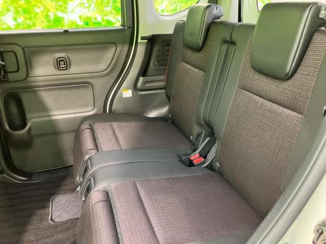 ＷＥＣＡＲＳでは各商談席に大型モニターをご用意しております！見やすい大画面でゆったりと全国の在庫をご覧いただけます！是非ご来店お待ちしております！