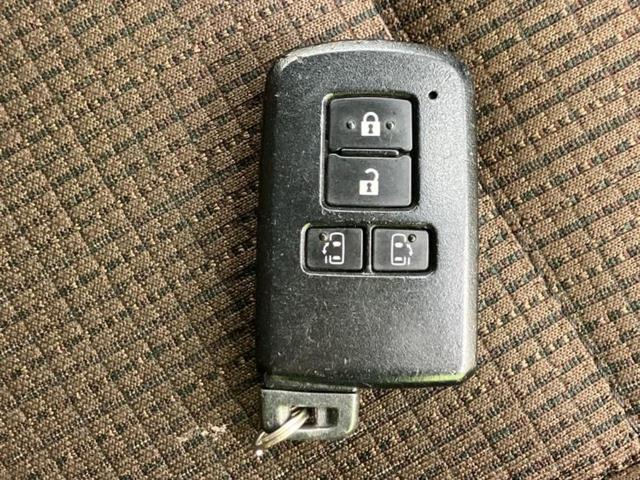 シエンタ ハイブリッドG 純正 SDナビ/フリップダウンモニター/衝突安全装置/両側電動スライドドア/シートヒーター 前席/車線逸脱防止支援システム/ヘッドランプ LED/ETC/EBD付ABS/横滑り防止装置 バックカメラ(31枚目)