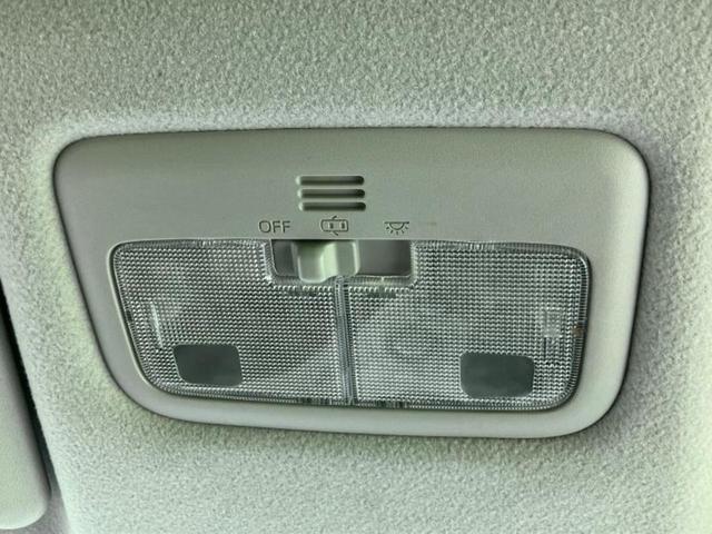 シエンタ ハイブリッドG 純正 SDナビ/フリップダウンモニター/衝突安全装置/両側電動スライドドア/シートヒーター 前席/車線逸脱防止支援システム/ヘッドランプ LED/ETC/EBD付ABS/横滑り防止装置 バックカメラ(41枚目)