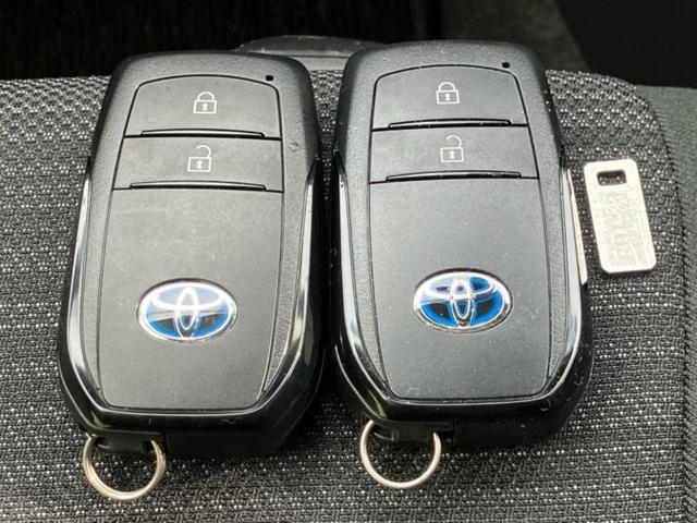 ヤリス ４ＷＤハイブリッドＺ　保証書／ディスプレイオーディオ／衝突安全装置／シートヒーター／パノラミックビューモニター／車線逸脱防止支援システム／パーキングアシスト　バックガイド／ドライブレコーダー　前後　衝突被害軽減システム（31枚目）