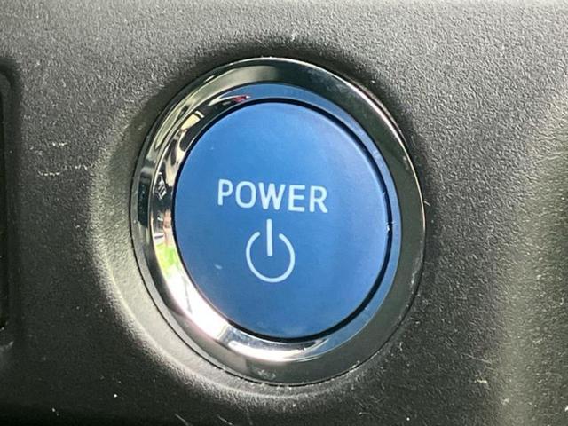 ヴォクシー ハイブリッドＺＳキラメキ３　新品タイヤ／保証書／純正　９インチ　ＳＤナビ／フリップダウンモニター／衝突安全装置／両側電動スライドドア／シートヒーター／車線逸脱防止支援システム／シート　ハーフレザー　衝突被害軽減システム　ＥＴＣ（16枚目）