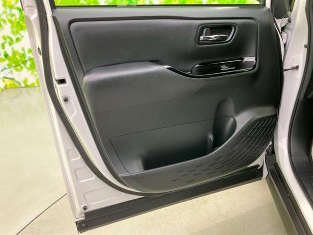 ヴォクシー ハイブリッドＺＳキラメキ３　新品タイヤ／保証書／純正　９インチ　ＳＤナビ／フリップダウンモニター／衝突安全装置／両側電動スライドドア／シートヒーター／車線逸脱防止支援システム／シート　ハーフレザー　衝突被害軽減システム　ＥＴＣ（24枚目）