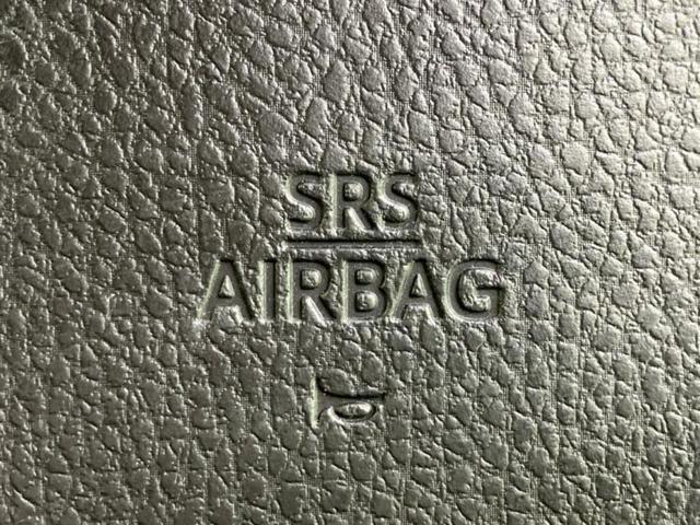 ヴォクシー ハイブリッドＺＳキラメキ３　新品タイヤ／保証書／純正　９インチ　ＳＤナビ／フリップダウンモニター／衝突安全装置／両側電動スライドドア／シートヒーター／車線逸脱防止支援システム／シート　ハーフレザー　衝突被害軽減システム　ＥＴＣ（42枚目）