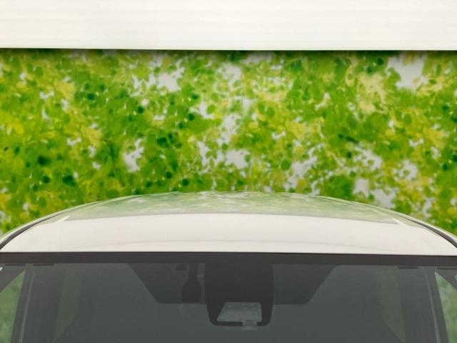 ヴォクシー ハイブリッドＺＳキラメキ３　新品タイヤ／保証書／純正　９インチ　ＳＤナビ／フリップダウンモニター／衝突安全装置／両側電動スライドドア／シートヒーター／車線逸脱防止支援システム／シート　ハーフレザー　衝突被害軽減システム　ＥＴＣ（55枚目）