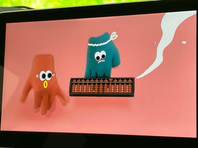 シエンタ ハイブリッドＺ　新品タイヤ／保証書／ディスプレイオーディオ＋ナビ１０．５インチ／トヨタセーフティセンス／両側電動スライドドア／パノラミックビューモニター／車線逸脱防止支援システム　衝突被害軽減システム　全周囲カメラ（10枚目）