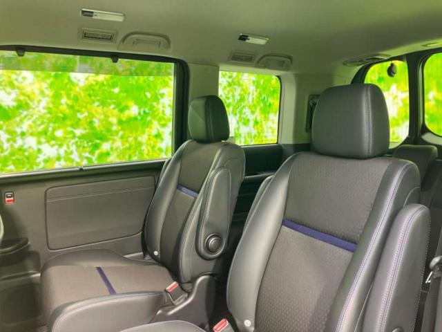 ステップワゴンスパーダ ｅＨＥＶスパーダＧ・ＥＸホンダセンシング　新品タイヤ／保証書／純正　１０インチ　ＳＤナビ／衝突安全装置／両側電動スライドドア／シートヒーター／車線逸脱防止支援システム／シート　ハーフレザー／ドライブレコーダー　純正／ヘッドランプ　ＬＥＤ（7枚目）