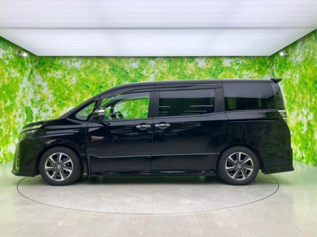 ヴォクシー ４ＷＤ　ＺＳキラメキ３　保証書／純正　１０インチ　ＳＤナビ／衝突安全装置／両側電動スライドドア／車線逸脱防止支援システム／シート　ハーフレザー／ドライブレコーダー　前後／ヘッドランプ　ＬＥＤ／ＵＳＢジャック　ローダウン（2枚目）