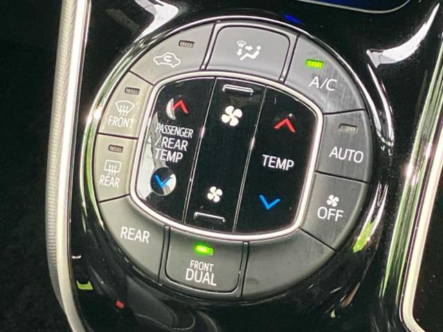 ヴォクシー ４ＷＤ　ＺＳキラメキ３　保証書／純正　１０インチ　ＳＤナビ／衝突安全装置／両側電動スライドドア／車線逸脱防止支援システム／シート　ハーフレザー／ドライブレコーダー　前後／ヘッドランプ　ＬＥＤ／ＵＳＢジャック　ローダウン（12枚目）