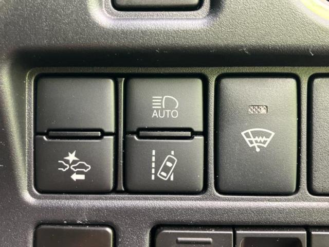 ヴォクシー ４ＷＤ　ＺＳキラメキ３　保証書／純正　１０インチ　ＳＤナビ／衝突安全装置／両側電動スライドドア／車線逸脱防止支援システム／シート　ハーフレザー／ドライブレコーダー　前後／ヘッドランプ　ＬＥＤ／ＵＳＢジャック　ローダウン（15枚目）