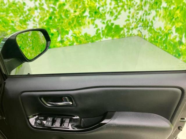 ヴォクシー ４ＷＤ　ＺＳキラメキ３　保証書／純正　１０インチ　ＳＤナビ／衝突安全装置／両側電動スライドドア／車線逸脱防止支援システム／シート　ハーフレザー／ドライブレコーダー　前後／ヘッドランプ　ＬＥＤ／ＵＳＢジャック　ローダウン（17枚目）