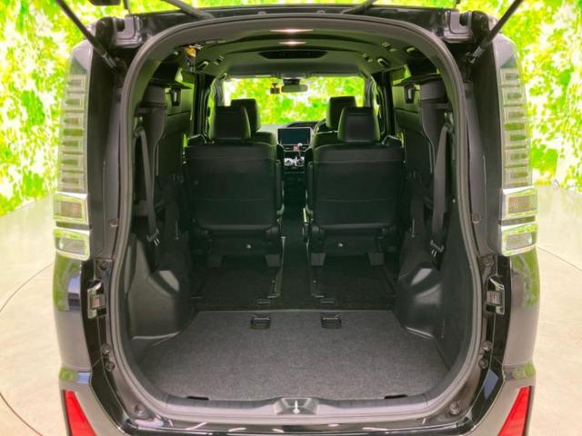 ヴォクシー ４ＷＤ　ＺＳキラメキ３　保証書／純正　１０インチ　ＳＤナビ／衝突安全装置／両側電動スライドドア／車線逸脱防止支援システム／シート　ハーフレザー／ドライブレコーダー　前後／ヘッドランプ　ＬＥＤ／ＵＳＢジャック　ローダウン（21枚目）