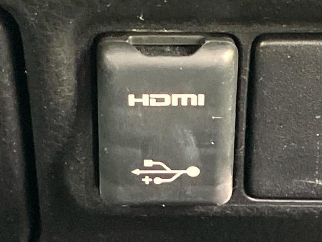 ヴォクシー ４ＷＤ　ＺＳキラメキ３　保証書／純正　１０インチ　ＳＤナビ／衝突安全装置／両側電動スライドドア／車線逸脱防止支援システム／シート　ハーフレザー／ドライブレコーダー　前後／ヘッドランプ　ＬＥＤ／ＵＳＢジャック　ローダウン（36枚目）