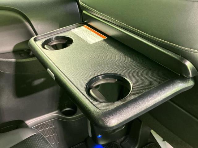 ヴォクシー ４ＷＤ　ＺＳキラメキ３　保証書／純正　１０インチ　ＳＤナビ／衝突安全装置／両側電動スライドドア／車線逸脱防止支援システム／シート　ハーフレザー／ドライブレコーダー　前後／ヘッドランプ　ＬＥＤ／ＵＳＢジャック　ローダウン（49枚目）