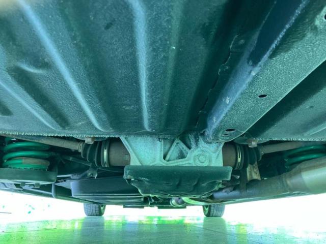 ヴォクシー ４ＷＤ　ＺＳキラメキ３　保証書／純正　１０インチ　ＳＤナビ／衝突安全装置／両側電動スライドドア／車線逸脱防止支援システム／シート　ハーフレザー／ドライブレコーダー　前後／ヘッドランプ　ＬＥＤ／ＵＳＢジャック　ローダウン（55枚目）