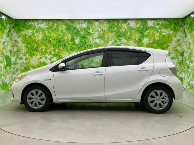 アクア Ｓ　新品タイヤ／保証書／社外　ＳＤナビ／ドライブレコーダー　社外／ヘッドランプ　ＨＩＤ／Ｂｌｕｅｔｏｏｔｈ接続／ＥＴＣ／ＥＢＤ付ＡＢＳ／横滑り防止装置／アイドリングストップ／バックモニター　バックカメラ（2枚目）