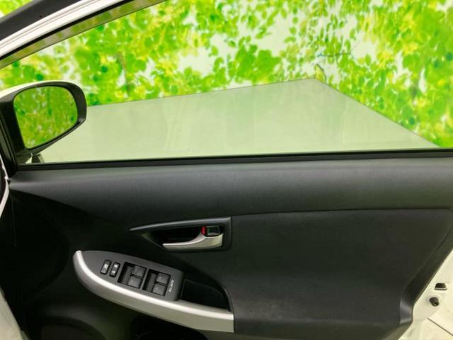 プリウス Ｓ　社外　ＳＤナビ／ヘッドランプ　ＨＩＤ／Ｂｌｕｅｔｏｏｔｈ接続／ＥＴＣ／ＥＢＤ付ＡＢＳ／横滑り防止装置／アイドリングストップ／フルセグＴＶ／エアバッグ　運転席／エアバッグ　助手席／エアバッグ　サイド（17枚目）