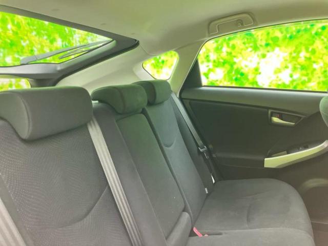 プリウス Ｓ　社外　ＳＤナビ／ヘッドランプ　ＨＩＤ／Ｂｌｕｅｔｏｏｔｈ接続／ＥＴＣ／ＥＢＤ付ＡＢＳ／横滑り防止装置／アイドリングストップ／フルセグＴＶ／エアバッグ　運転席／エアバッグ　助手席／エアバッグ　サイド（20枚目）