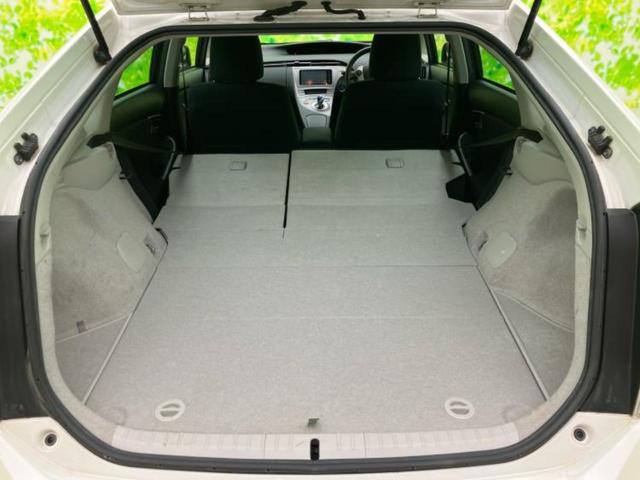 プリウス Ｓ　社外　ＳＤナビ／ヘッドランプ　ＨＩＤ／Ｂｌｕｅｔｏｏｔｈ接続／ＥＴＣ／ＥＢＤ付ＡＢＳ／横滑り防止装置／アイドリングストップ／フルセグＴＶ／エアバッグ　運転席／エアバッグ　助手席／エアバッグ　サイド（21枚目）