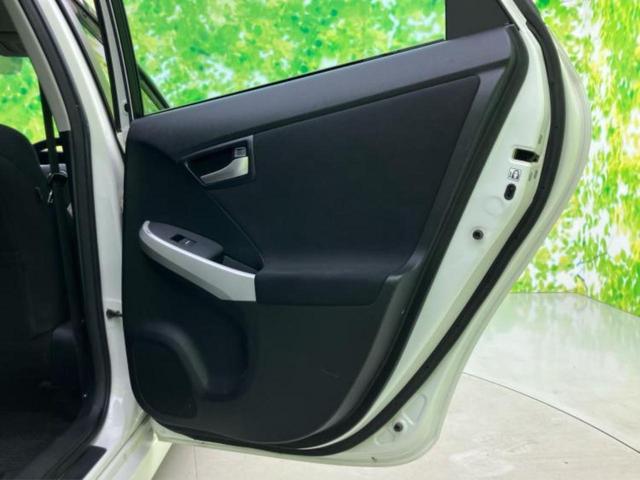 プリウス Ｓ　社外　ＳＤナビ／ヘッドランプ　ＨＩＤ／Ｂｌｕｅｔｏｏｔｈ接続／ＥＴＣ／ＥＢＤ付ＡＢＳ／横滑り防止装置／アイドリングストップ／フルセグＴＶ／エアバッグ　運転席／エアバッグ　助手席／エアバッグ　サイド（23枚目）