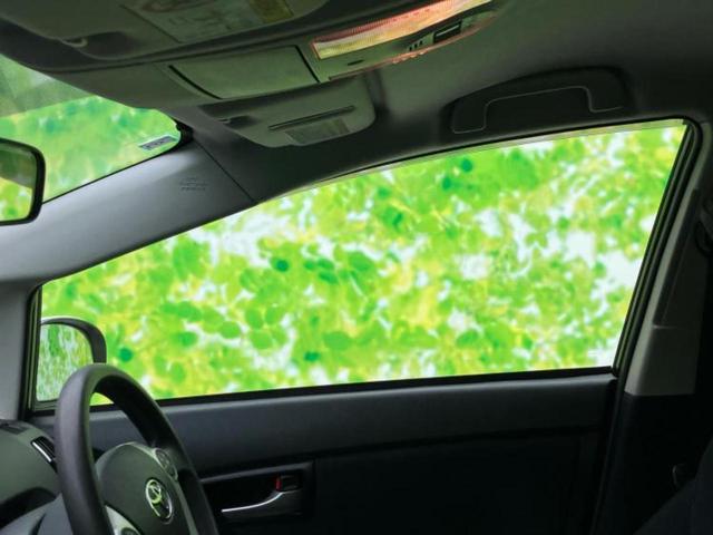 プリウス Ｓ　社外　ＳＤナビ／ヘッドランプ　ＨＩＤ／Ｂｌｕｅｔｏｏｔｈ接続／ＥＴＣ／ＥＢＤ付ＡＢＳ／横滑り防止装置／アイドリングストップ／フルセグＴＶ／エアバッグ　運転席／エアバッグ　助手席／エアバッグ　サイド（28枚目）