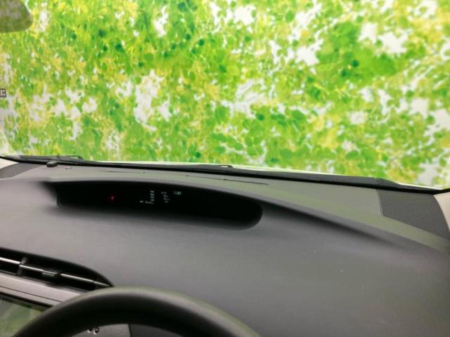プリウス Ｓ　社外　ＳＤナビ／ヘッドランプ　ＨＩＤ／Ｂｌｕｅｔｏｏｔｈ接続／ＥＴＣ／ＥＢＤ付ＡＢＳ／横滑り防止装置／アイドリングストップ／フルセグＴＶ／エアバッグ　運転席／エアバッグ　助手席／エアバッグ　サイド（30枚目）